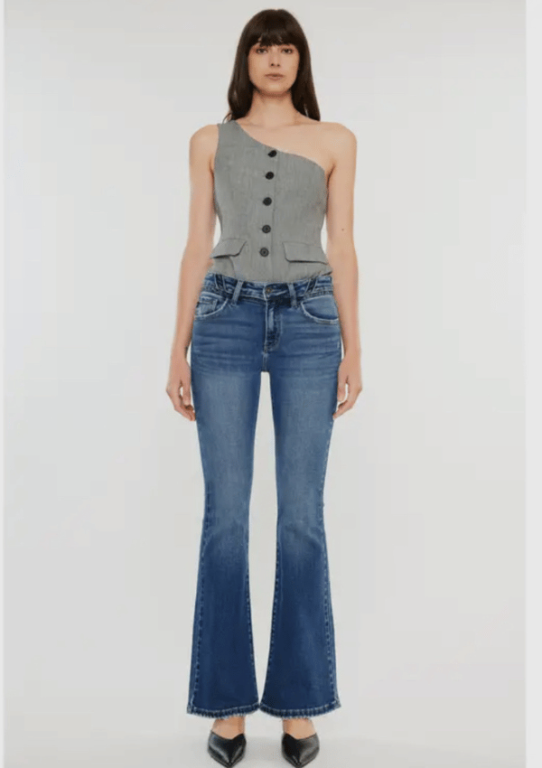 Vintage wash flare jeans - Kan Can Denim - As You Are. Lifestyle 