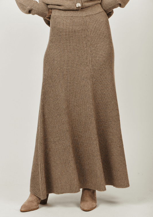 Knitted maxi skirt - Naturals by O & J 