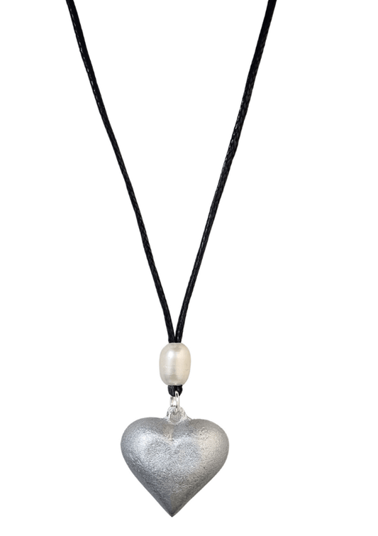 Heart pendant and pearl - LOVEbomb - Sacred by Design