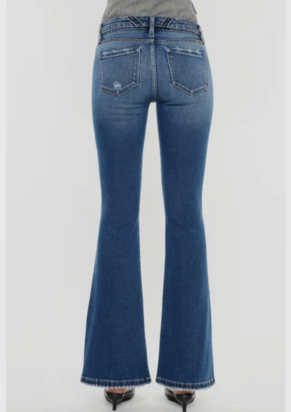 Vintage wash flare jeans - Kan Can Denim - As You Are. Lifestyle 