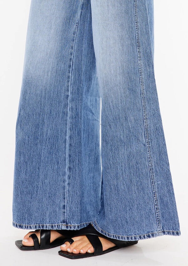 Super wide jeans  - KanCan US