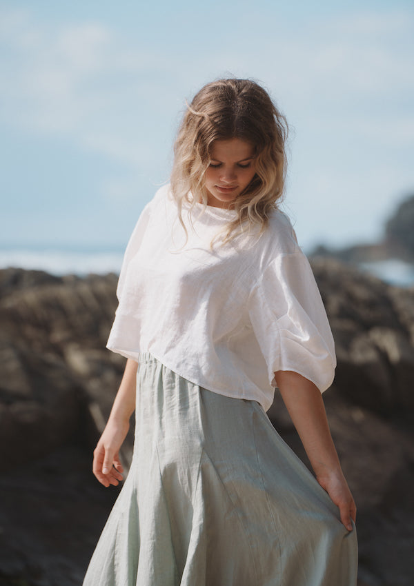 Linen summer cropped top with boatneck and puff sleeves - Lilly Pilly Collection 