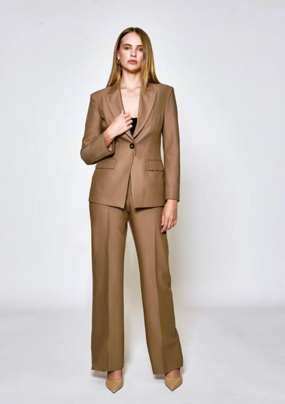 Tailored trousers in caramel - Lakeyo